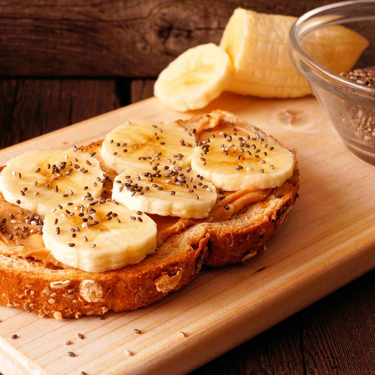 Vollkornbrot-Banane-Chia